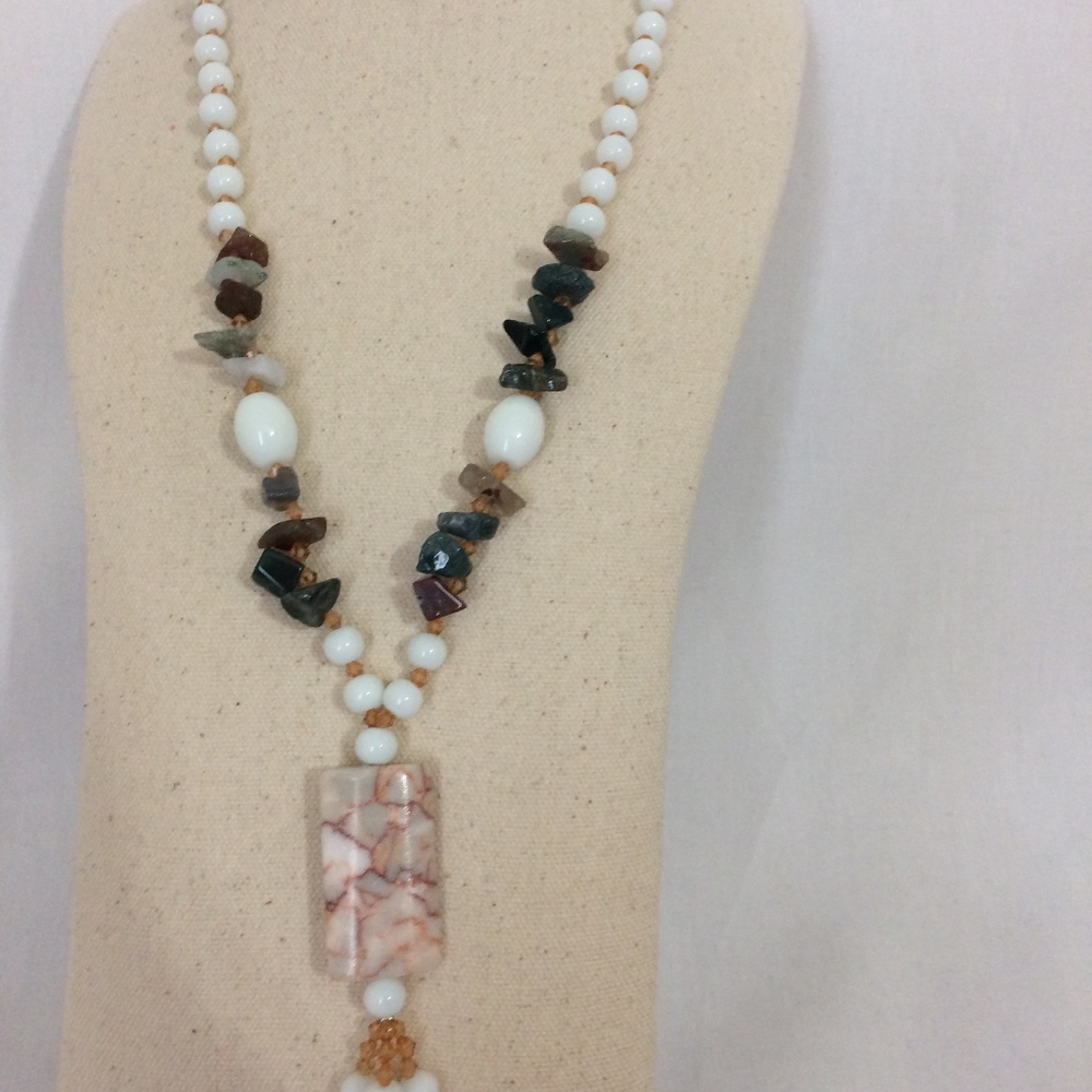 Women's Semi precious Stone Necklace - Picture 2 of 2